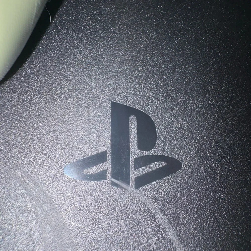 Ps4 with controller (including power cord and chargers) and 3 games